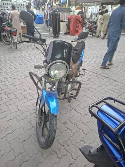 Yamaha YB 125 DX 2023