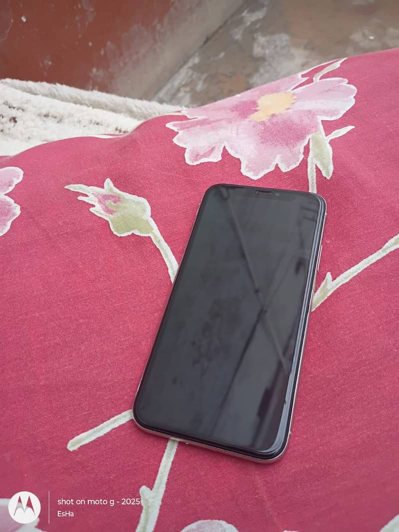 Apple iPhone X 4