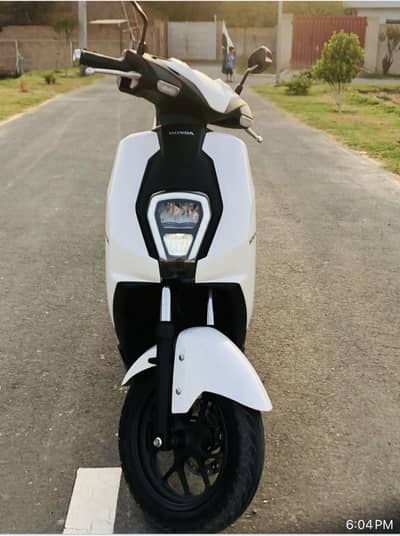 Honda icon e