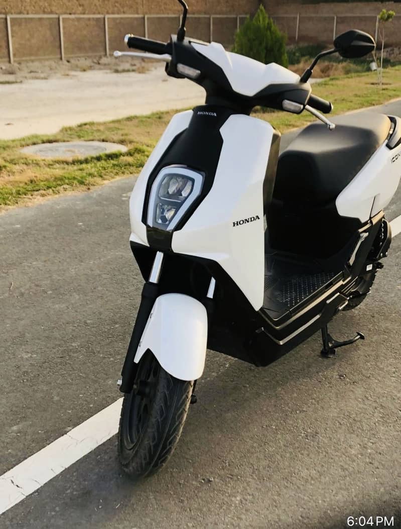 Honda icon e 3