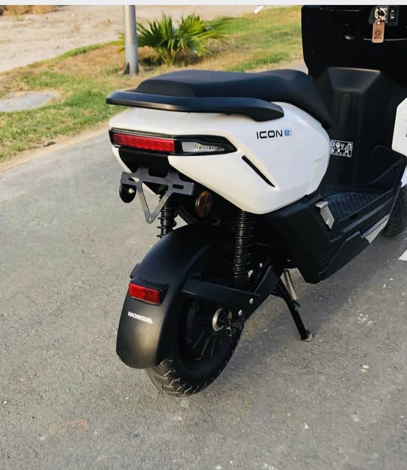 Honda icon e 7