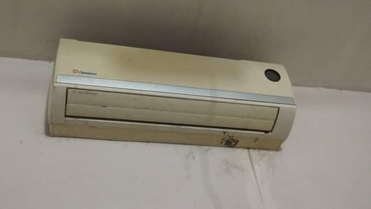 Dawlance split 1 ton AC for sale