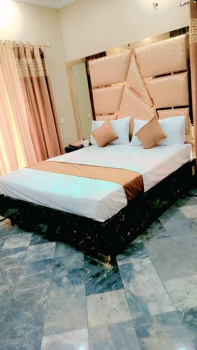 Couple & Family Rooms 24/7 Available