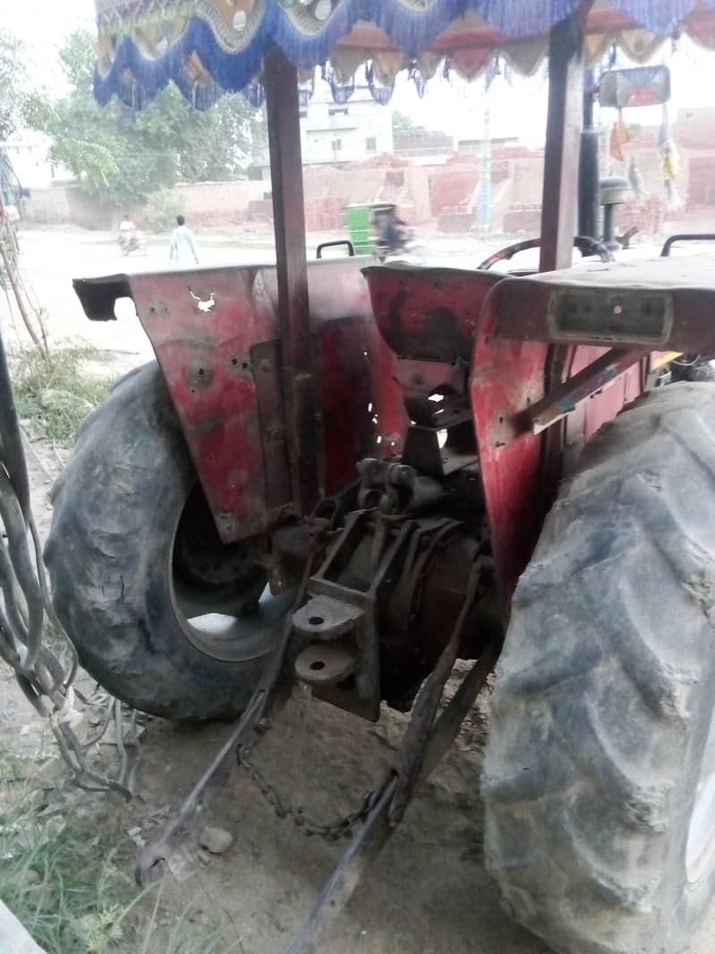 MF 240 4