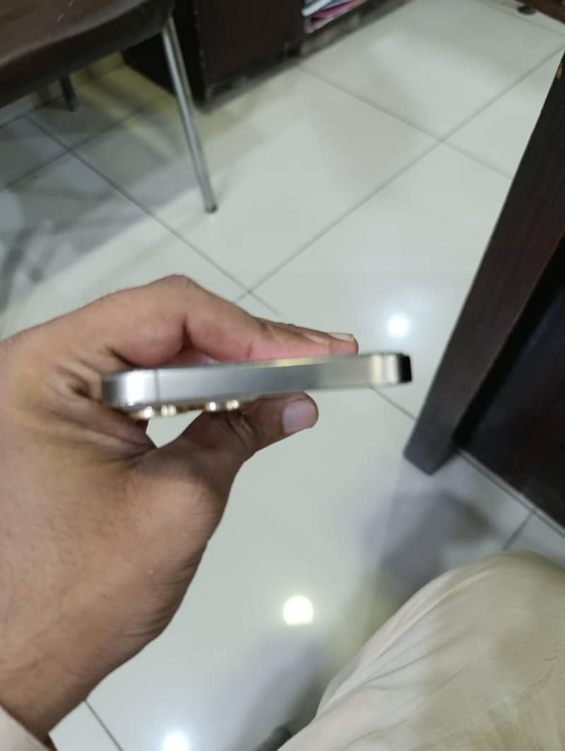 Apple iPhone 12 Pro Max 2