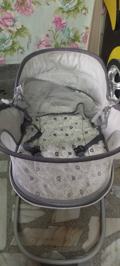 mastela 3 in 1 bassinet plus bouncer