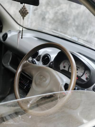 Total Genuine Santro 2006 model urgent for sale