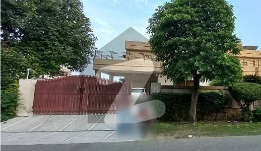 1 Kanal House For Sale