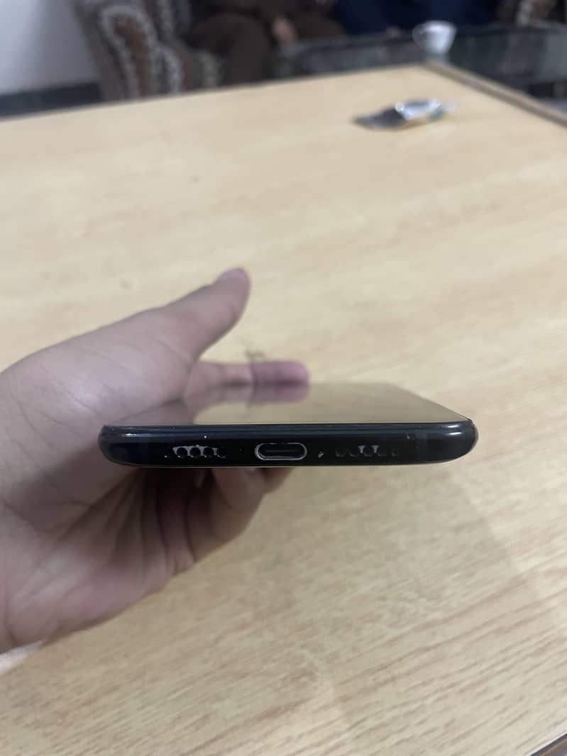 One Plus 6T 3
