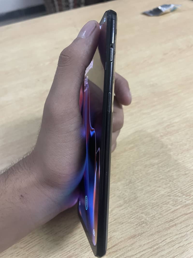 One Plus 6T 4