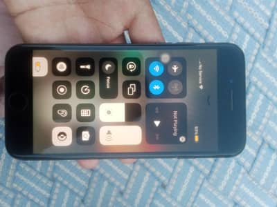 Apple iPhone 7