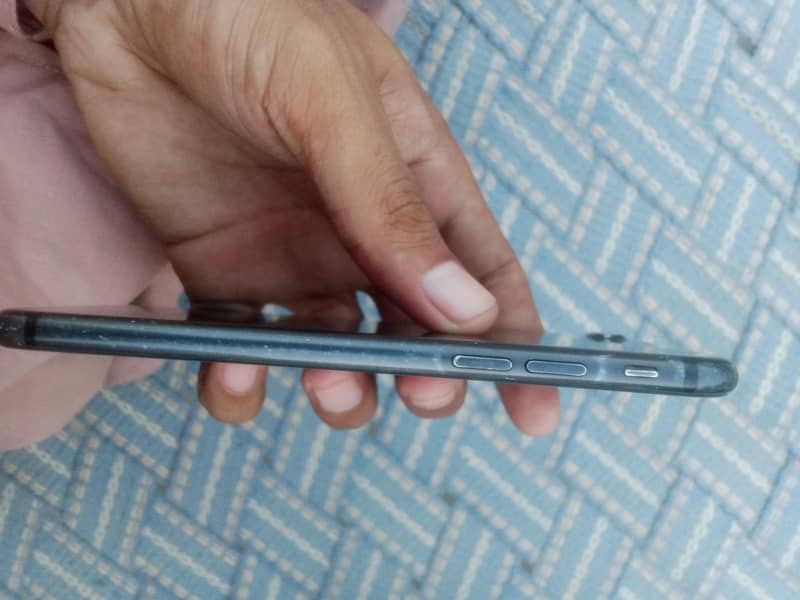 Apple iPhone 7 2