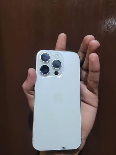 Apple iPhone 15 Pro