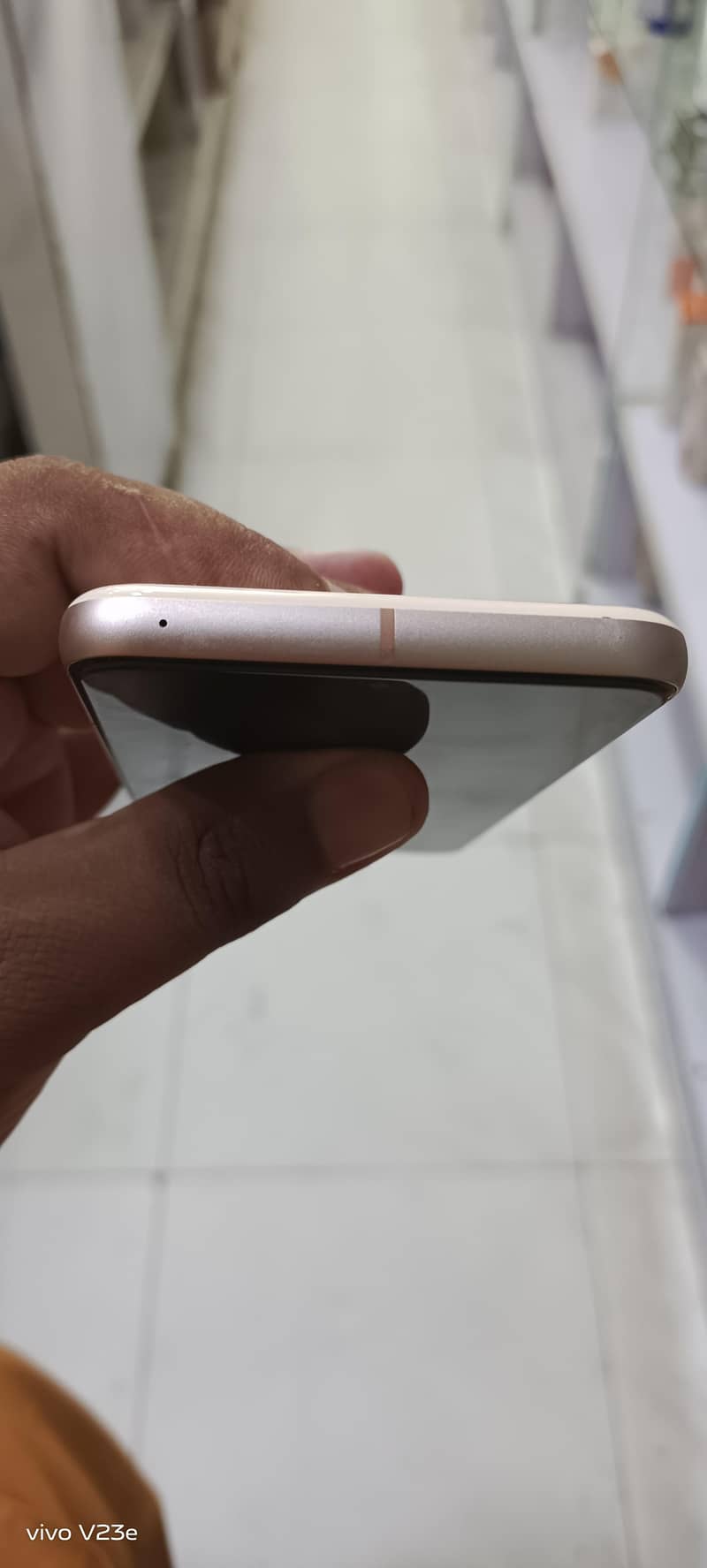 Google Pixel 8 5