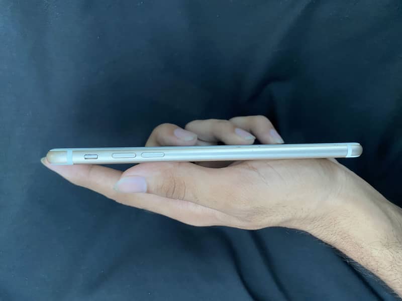 Apple iPhone 7 Plus 3