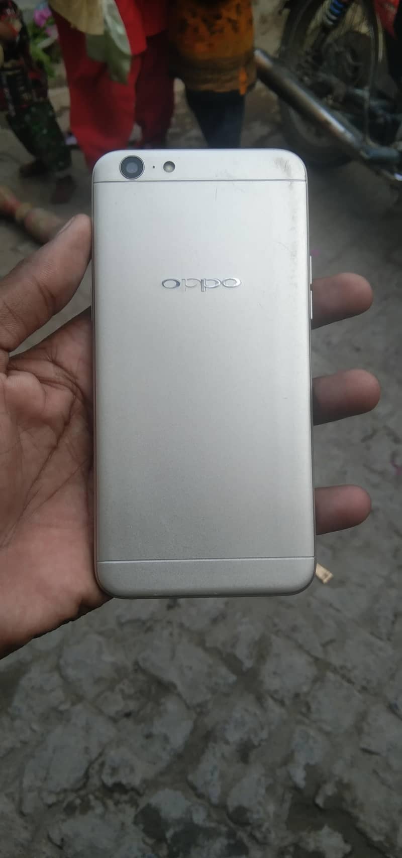 OPPO A57 2