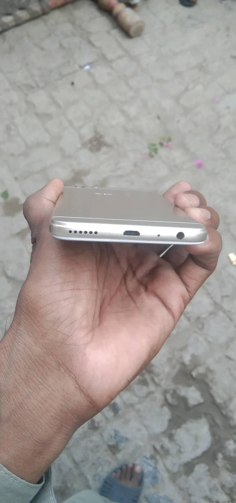 OPPO A57 5