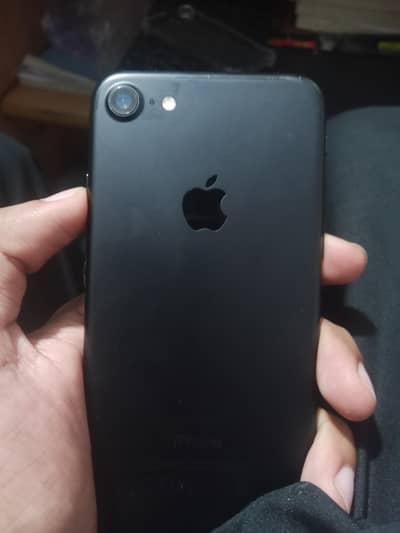Apple iPhone 7