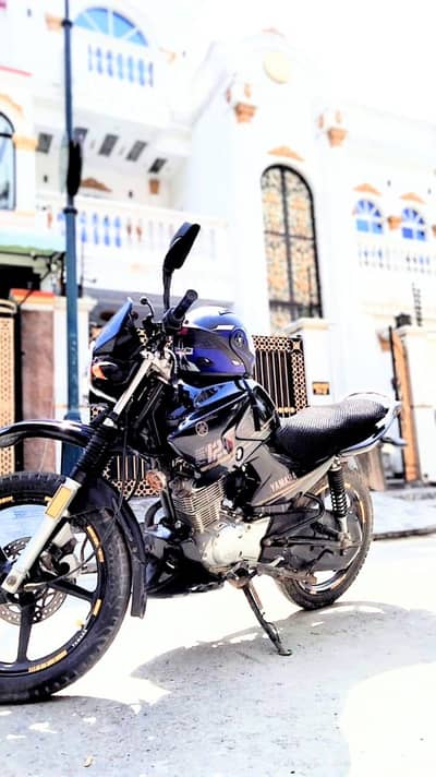 Yamaha ybr g