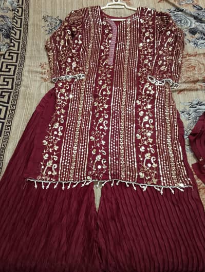 maroon color shirt with flapper