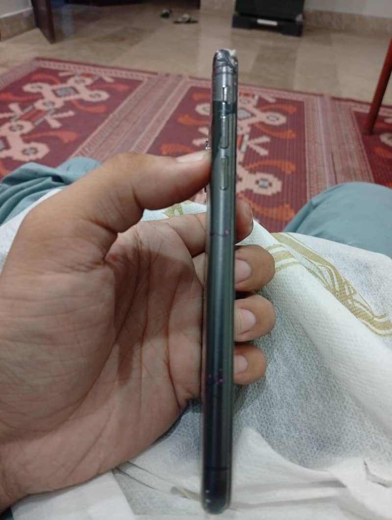 Apple iPhone X 3