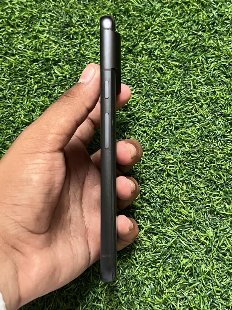 Google Pixel 8 3