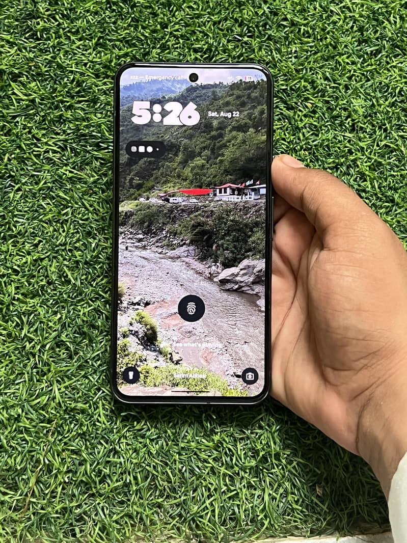 Google Pixel 8 6