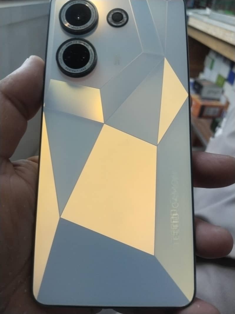 Tecno CAMON 20 1