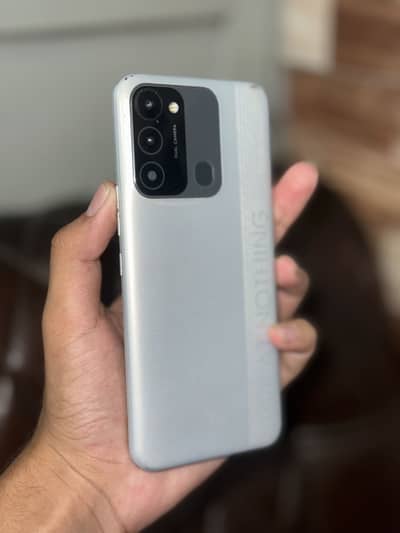 Tecno Spark 8C
