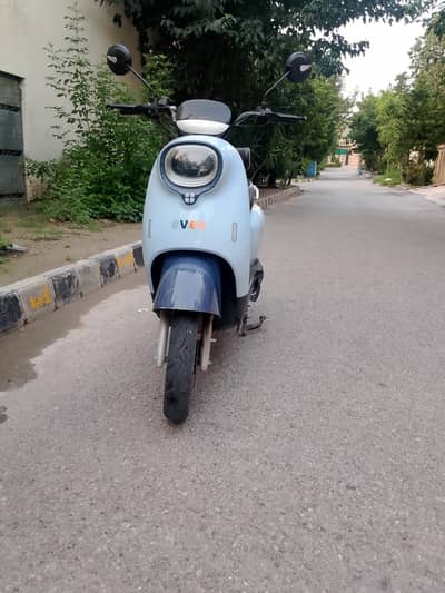 Evee Scooty for sell