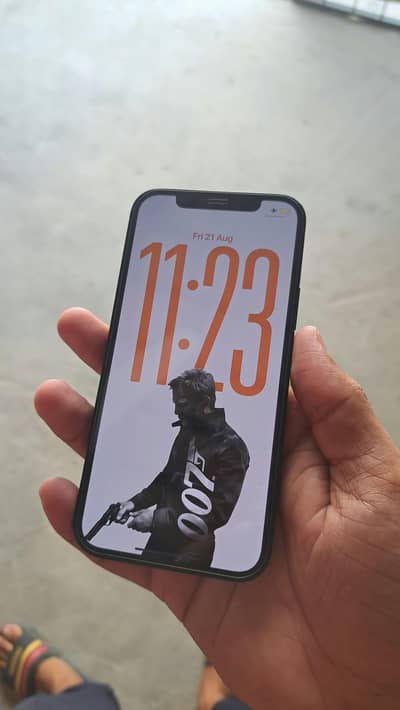 Apple iPhone 12