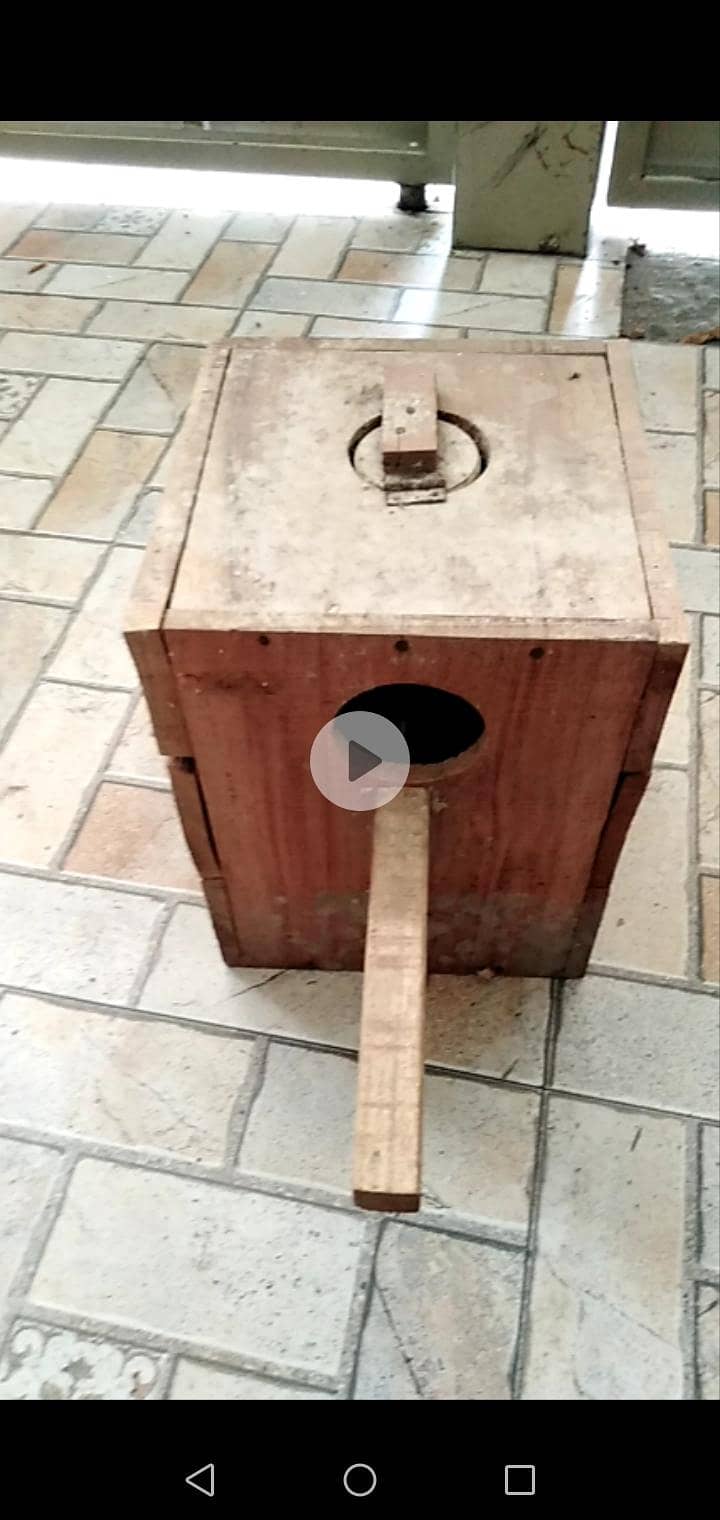 Breeding box, 0