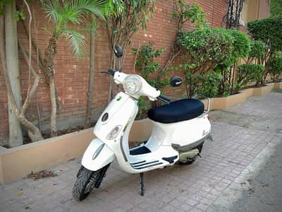 Super Asia Ramza 100cc - Excellent Condition - White - 1200 km Mileage