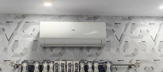 1 Ton AC just like New