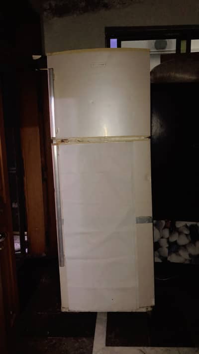 Electrolux Full size refrigerator + freezer
