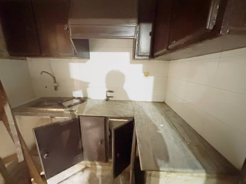 FLAT FOR RENT 3