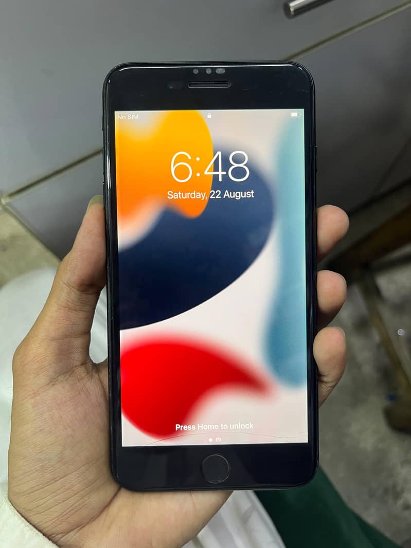 Apple iPhone 7 Plus 1