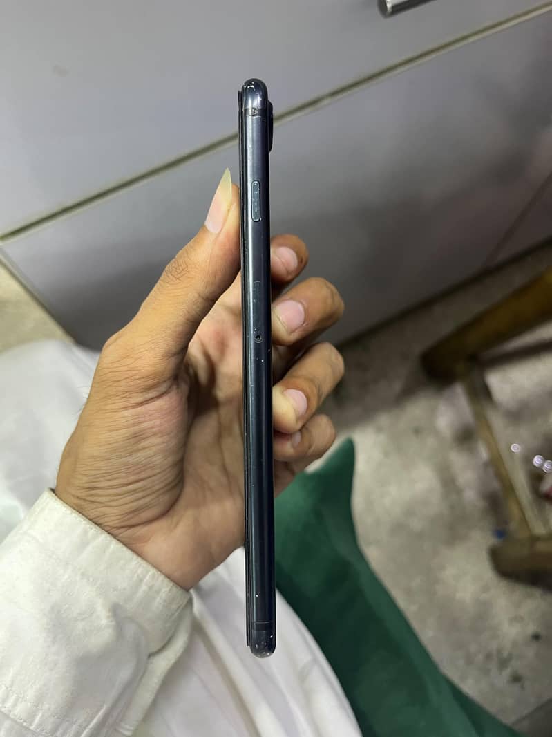 Apple iPhone 7 Plus 3