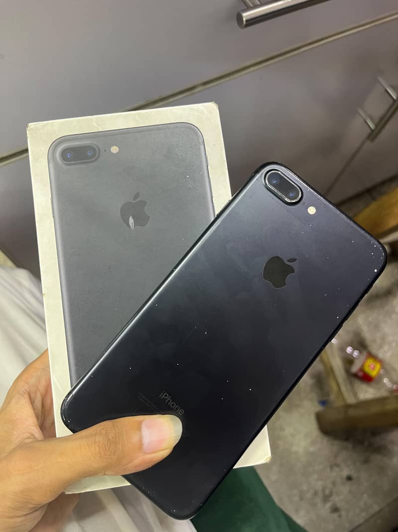 Apple iPhone 7 Plus 5
