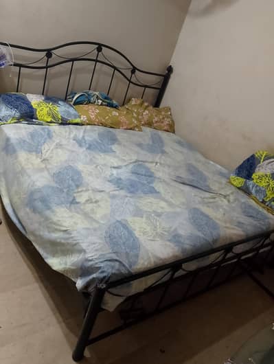 King Size Bed With Mattress and 2 Side Tables and Dressing Table