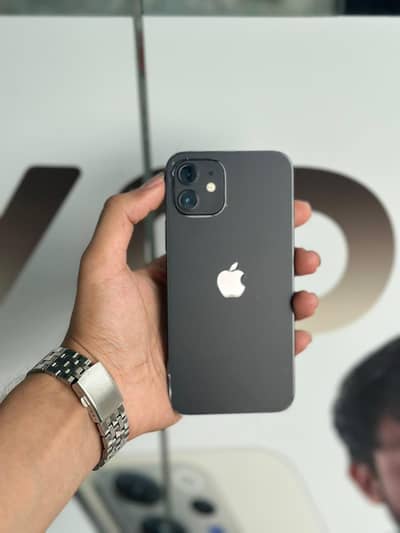 Apple iPhone 12