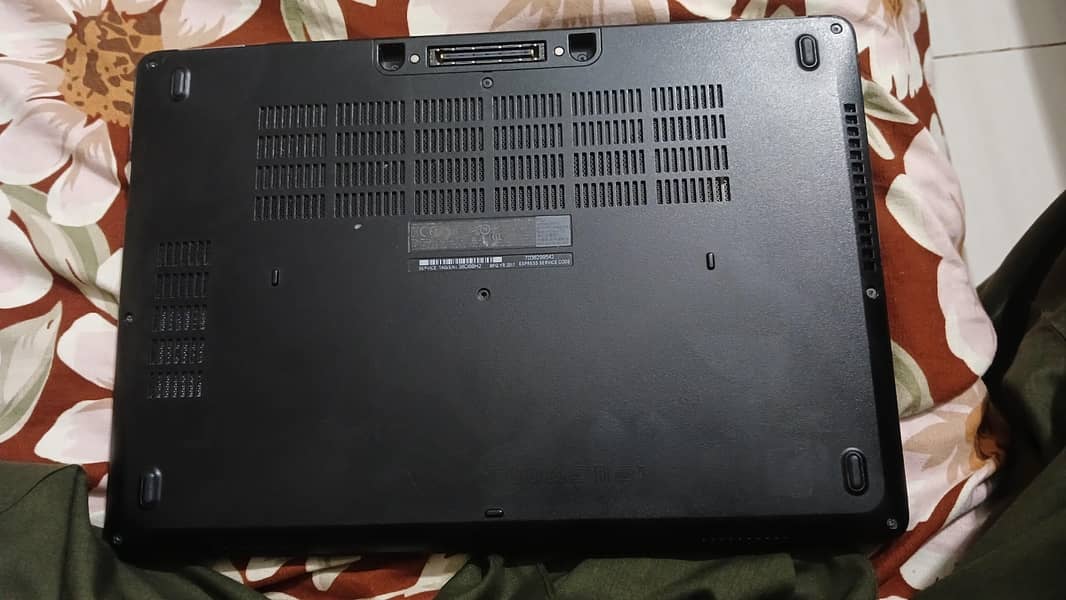Dell laptop E5470 9