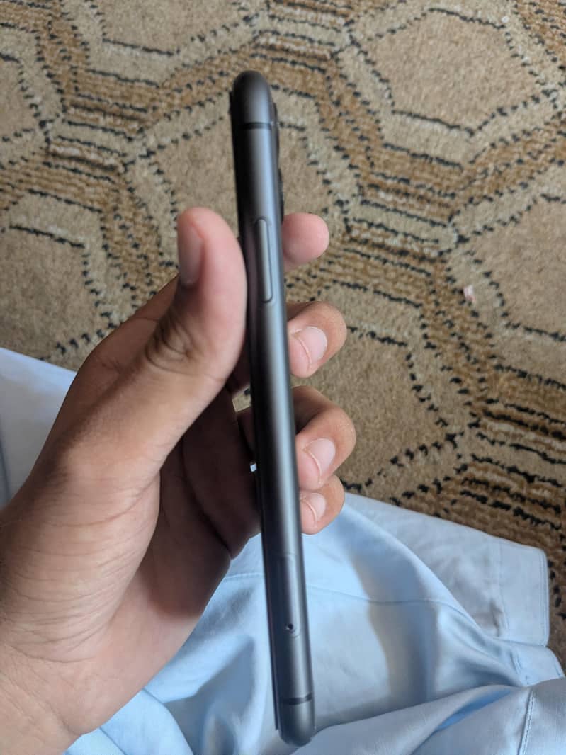 Apple iPhone 11 1