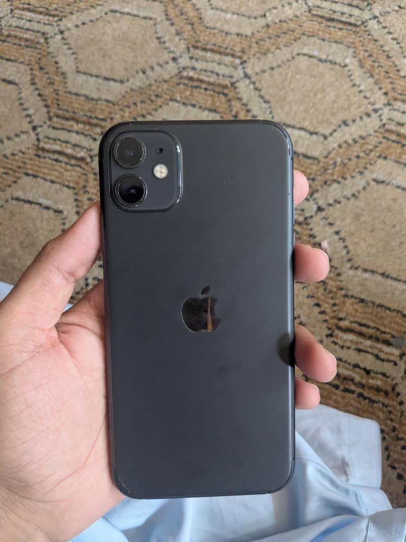 Apple iPhone 11 4