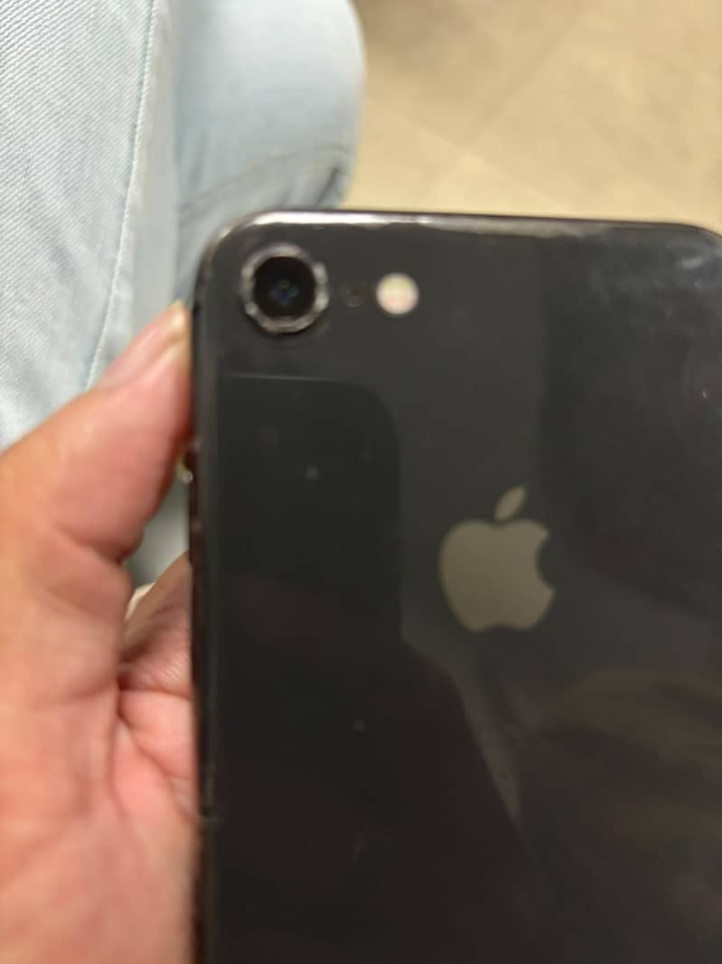 Apple iPhone 8 0
