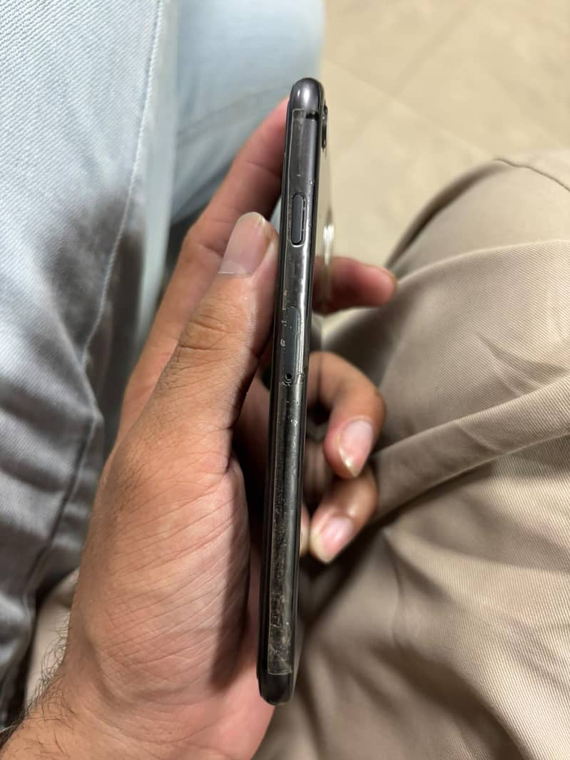 Apple iPhone 8 5