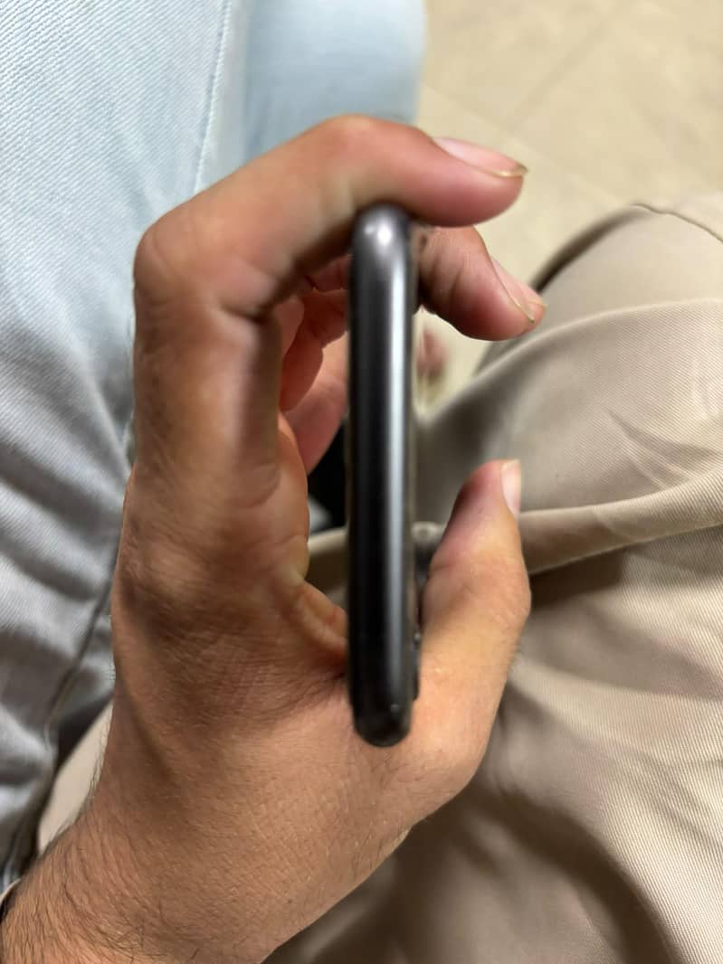 Apple iPhone 8 6