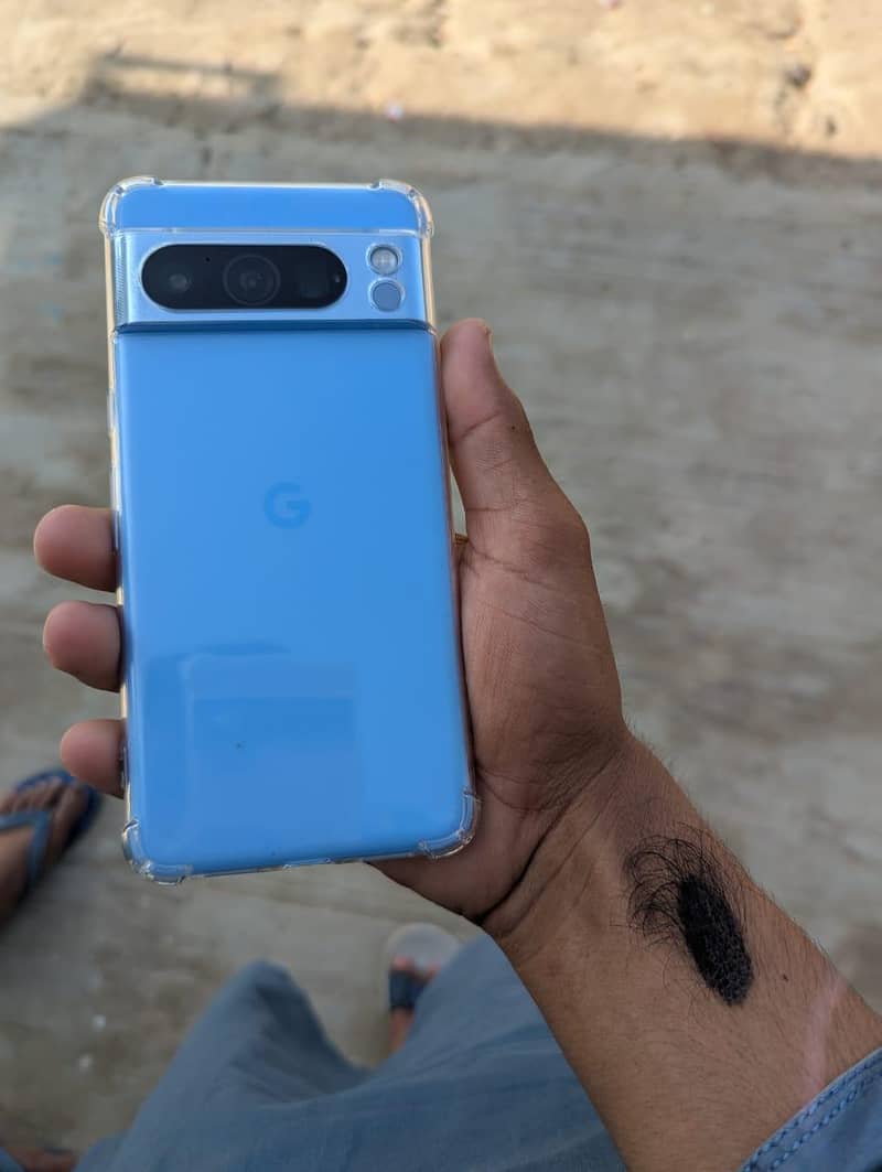 Google Pixel 8 Pro 2