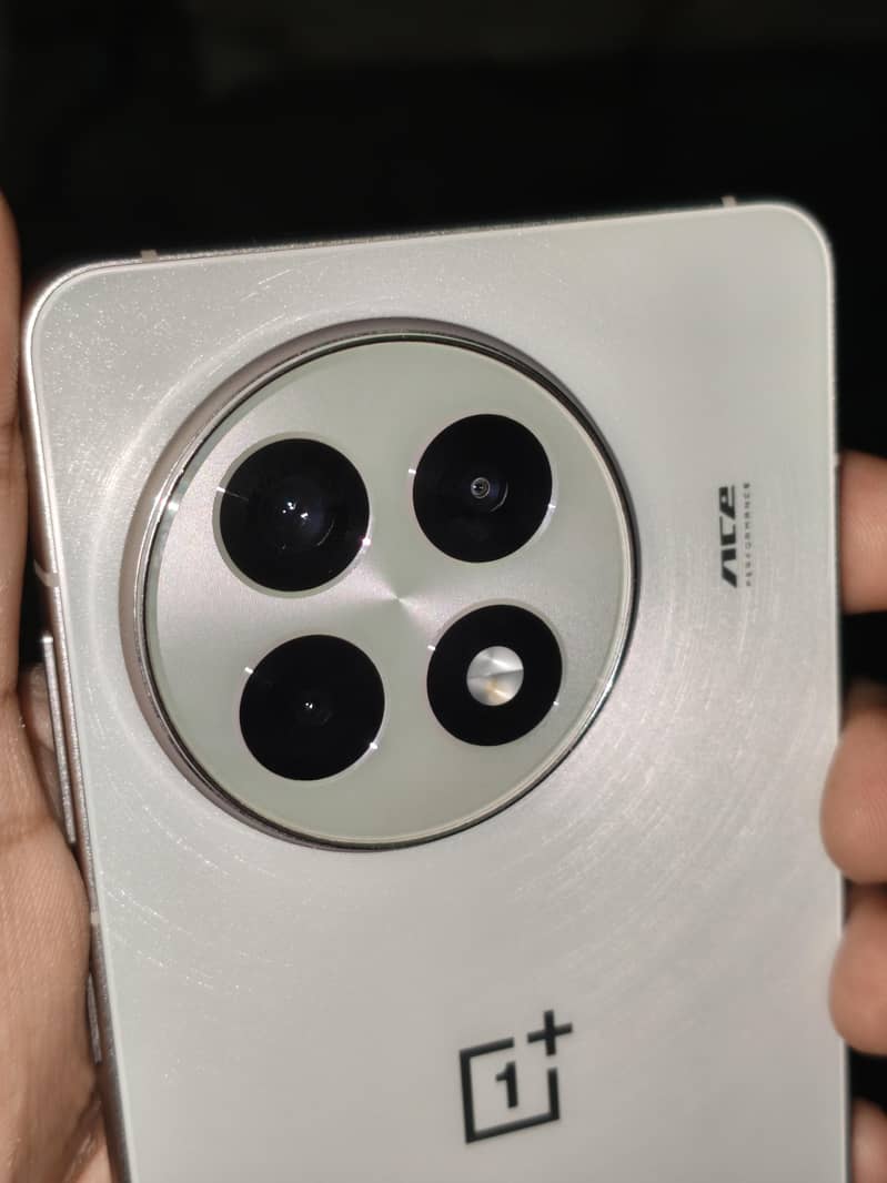 one plus 13r 3