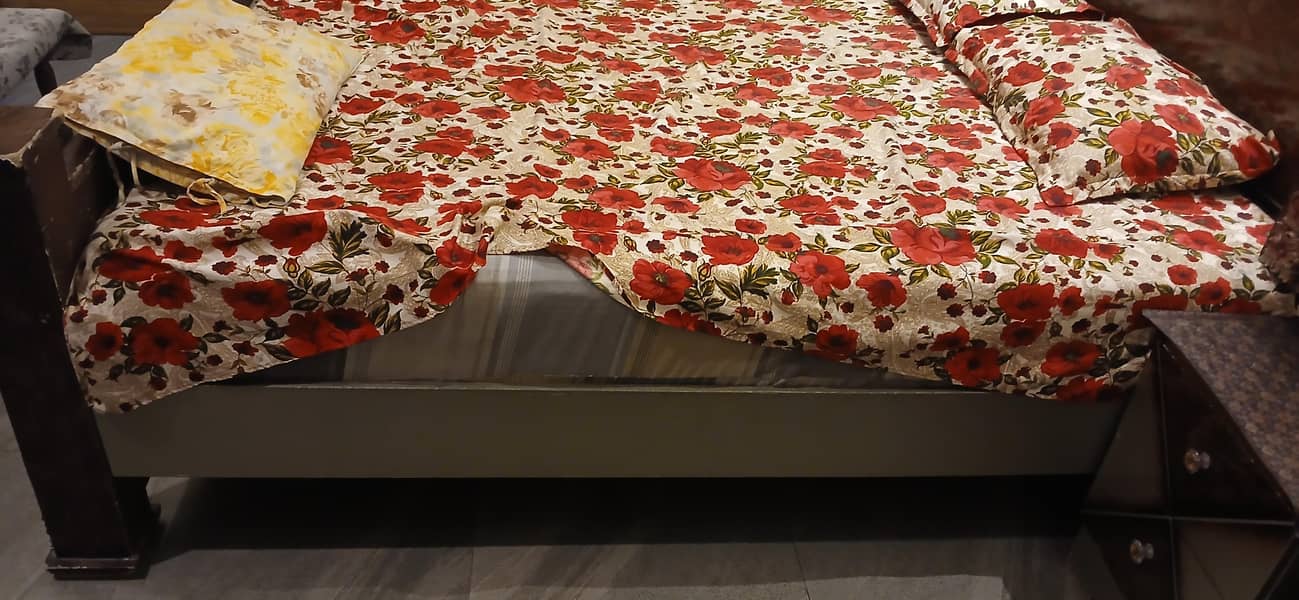 Bed And 2 side Table 2